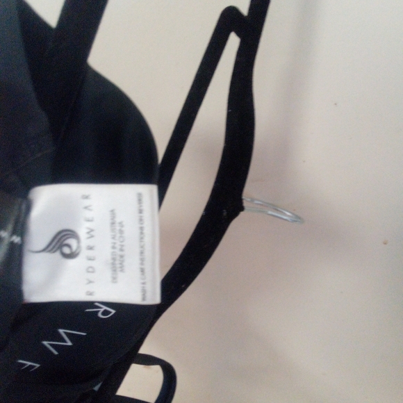 Ryder wear Black strappy gym crop/sportsbra size XS - Picture 6 of 6